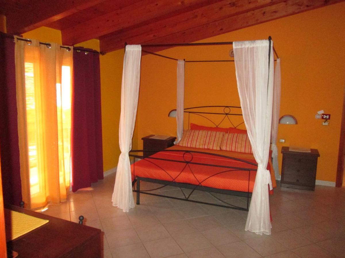 B&B Le Terrazze Isola Di S. Antioco SantʼAntìoco Exterior foto