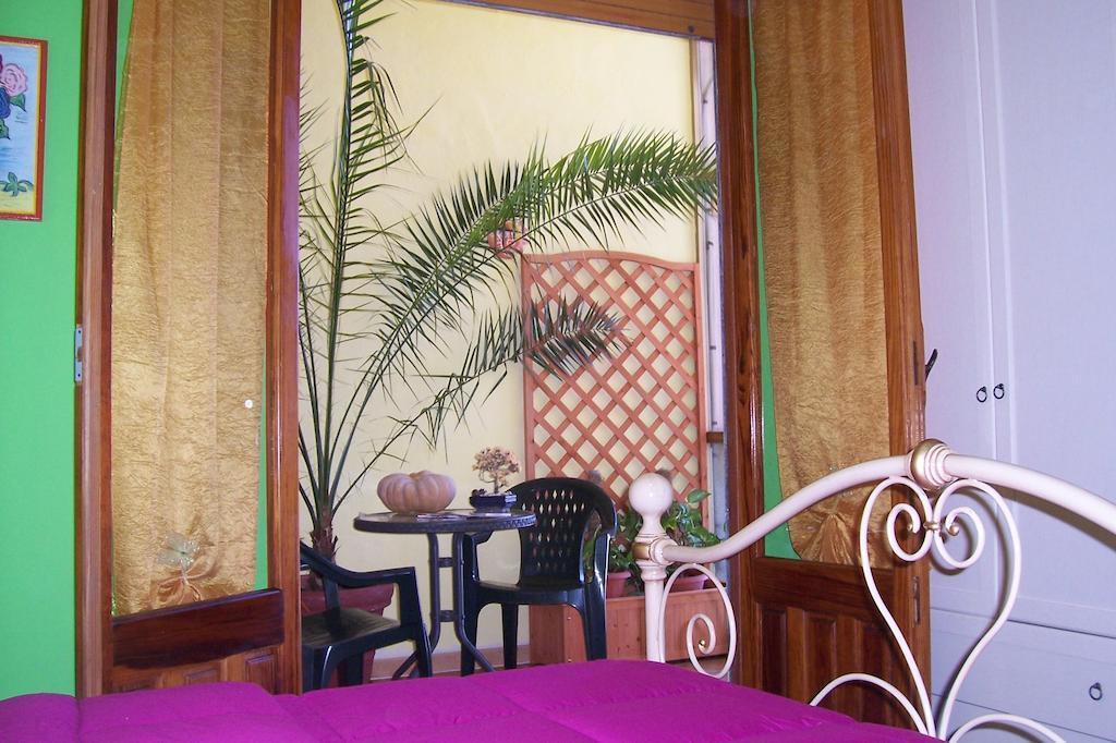 B&B Le Terrazze Isola Di S. Antioco SantʼAntìoco Habitación foto